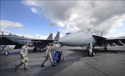 Estados Unidos continúa ataques aéreos sobre posiciones de EI en Iraq